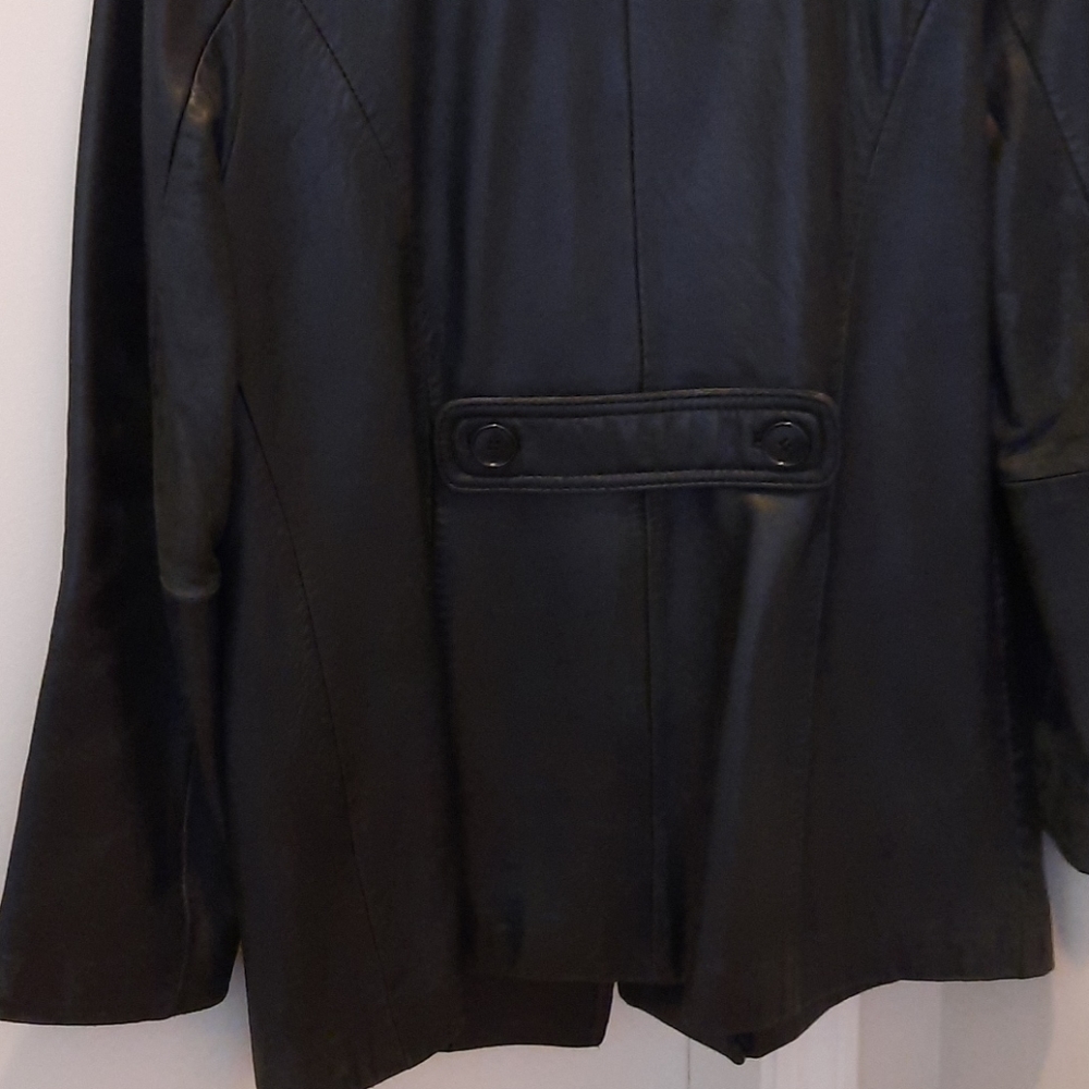 Danier Leather Peacoat - Picture 5 of 6